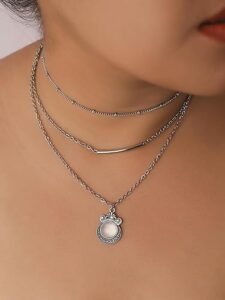 How to Layer Necklaces
